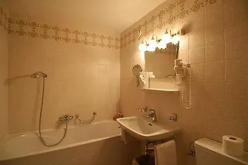 Roessle بيت ريفي 3*